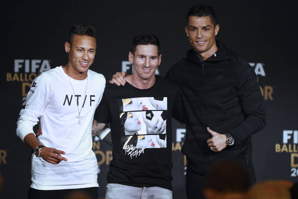 Neymar, Messi e Cristiano Ronaldo juntos.
