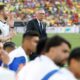 Carlo Ancelotti, técnico italiano da Seleção Brasileira, orienta os jogadores da Seleção Brasileira durante amistoso contra o Egito, às vésperas da Copa 2026